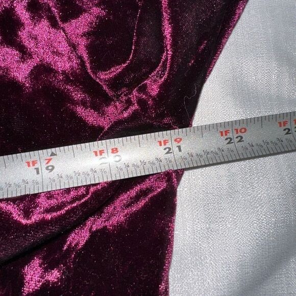 Fashion Nova Burgundy Medium Velvet Pant Set - Picture 11 of 12